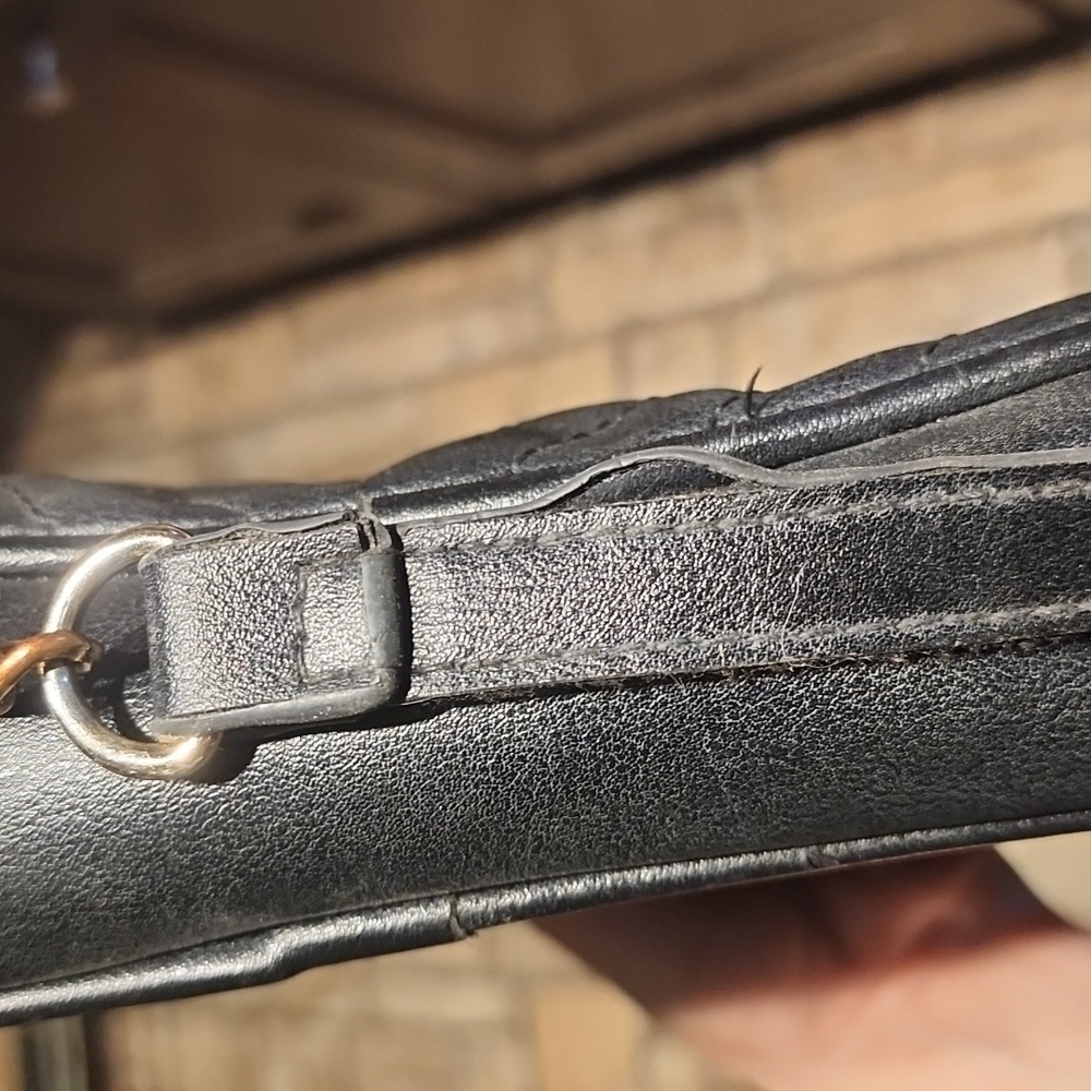 Handbag In Black - Picture 5 of 7